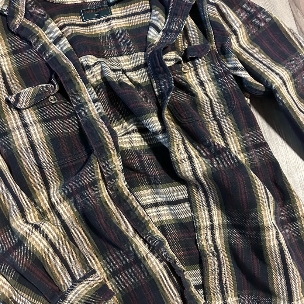 Vintage 100% cotton Field & Stream Multicolor Plaid Button-Down Shirt